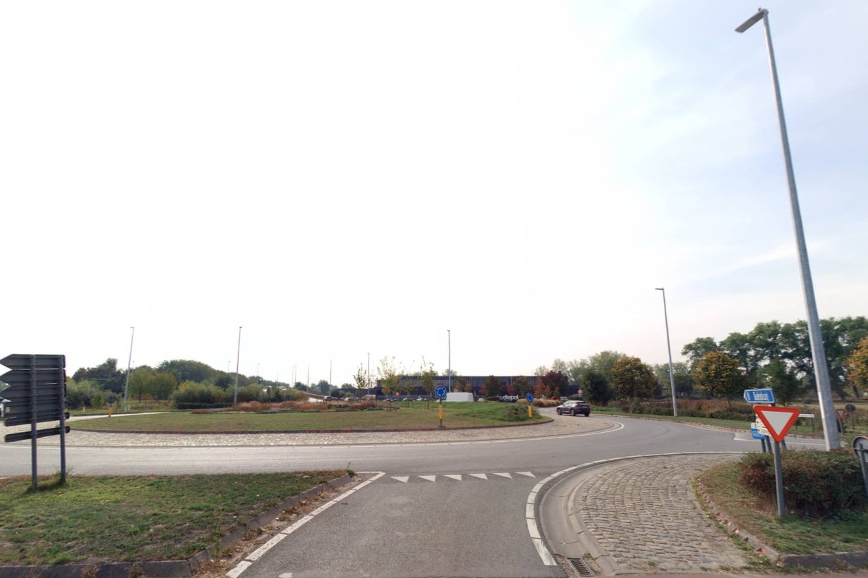 DEFECTE STRAATVERLICHTING OP ROTONDES